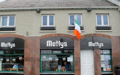 melly-s-cafe-exterior